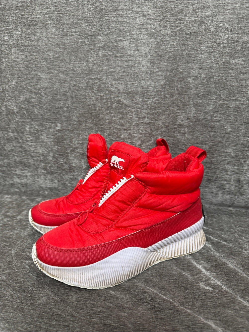 Sorel Red Quilted Zip-Up Platform Sneakers - Picture 1 of 4
